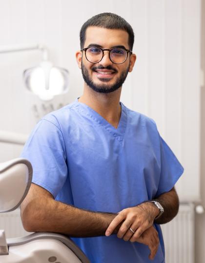 Dr.Abdrabu Abdulrhman Ahmed - Dentist