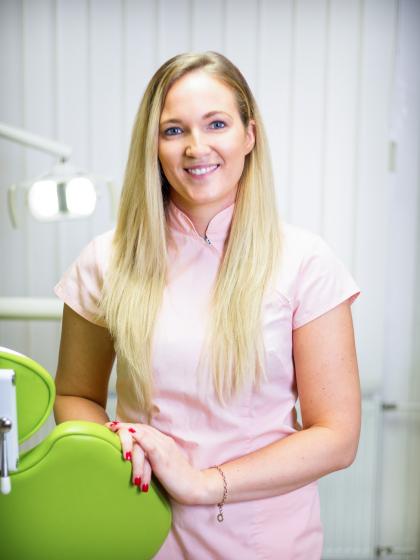 Dr. Beke Zsófia - Dentist