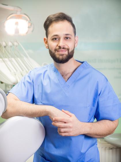 Dr. Borbás Levente - Fogorvos