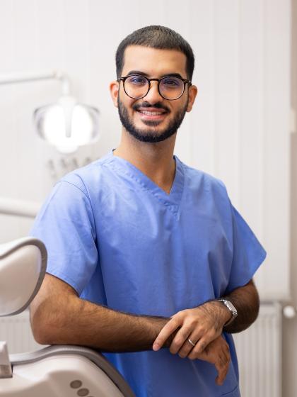 Dr.Abdrabu Abdulrhman Ahmed - Dentist